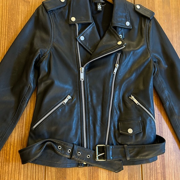 Black Leather Biker/Moto Jacket - Picture 4 of 8